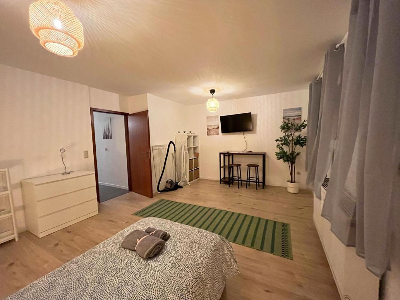 Cozy Apartment In Oberhausen Оберхаузен Екстериор снимка